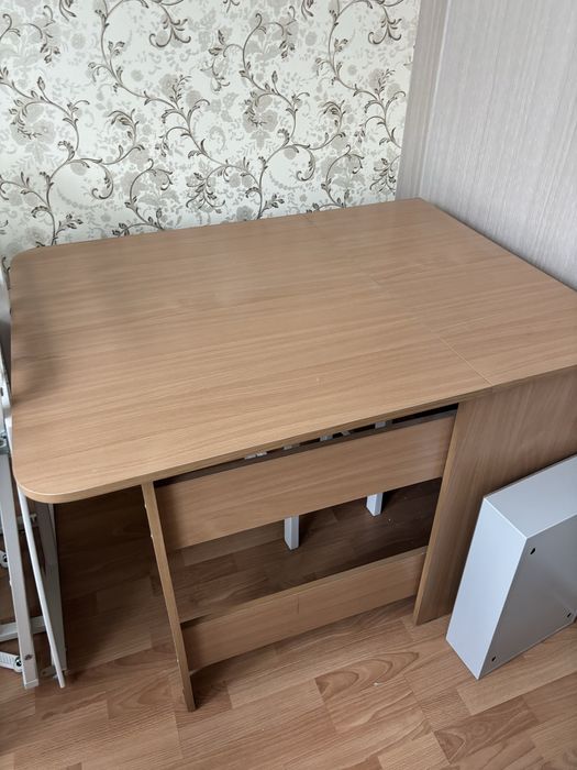 Стол рассклкдной 2,4 метра