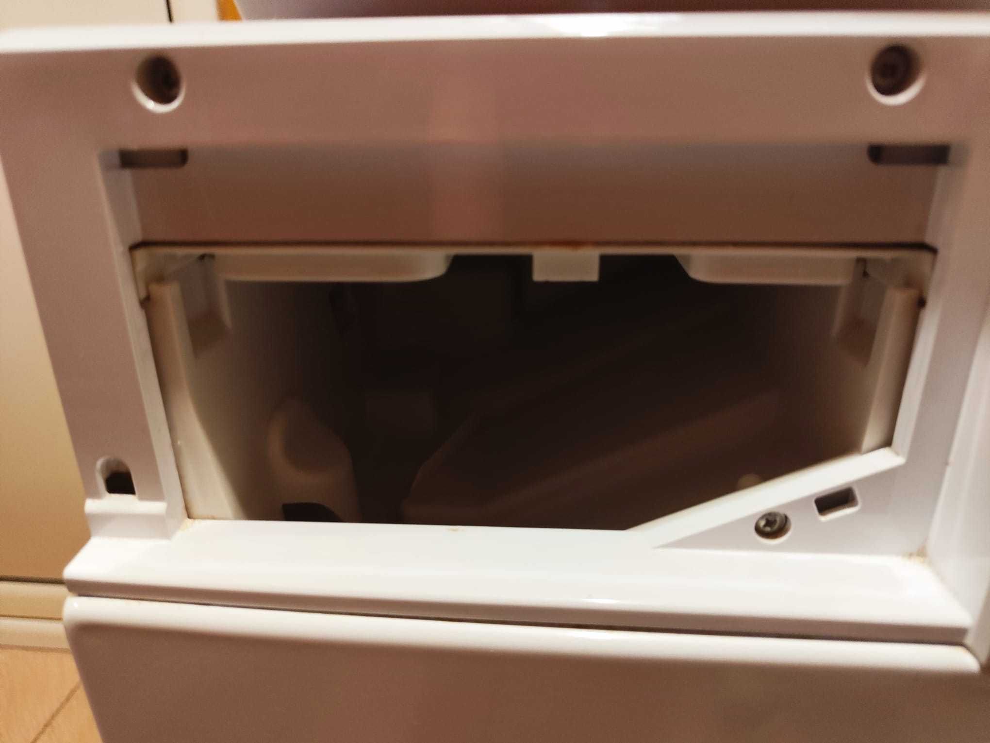 Пералня Beko слим, модел WTE6612BS