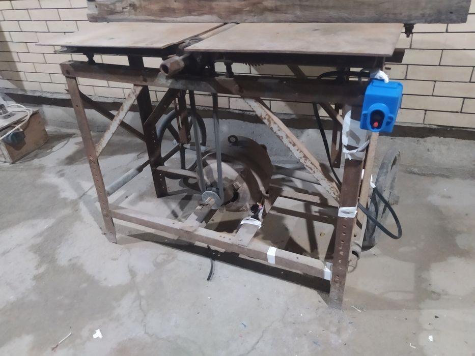 Дурадгорлик Станоги сотилади