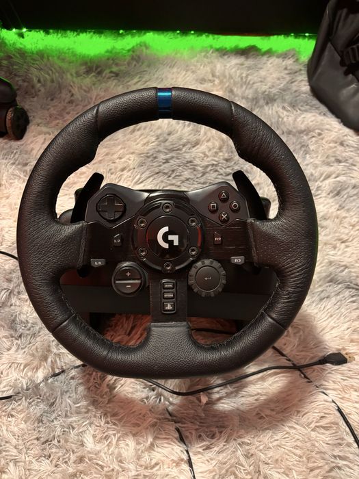 Volan Logitech G923 pentru ps5,ps4 si PC