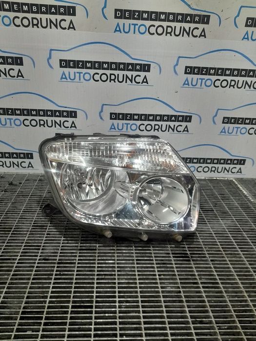 Far Dreapta Dacia Duster 2010 - 2013 SUV 4 Usi (1090) Fara xenon