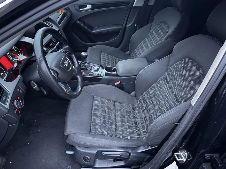 Audi a4 B8 1.8tfsi S-line 2009 berlina