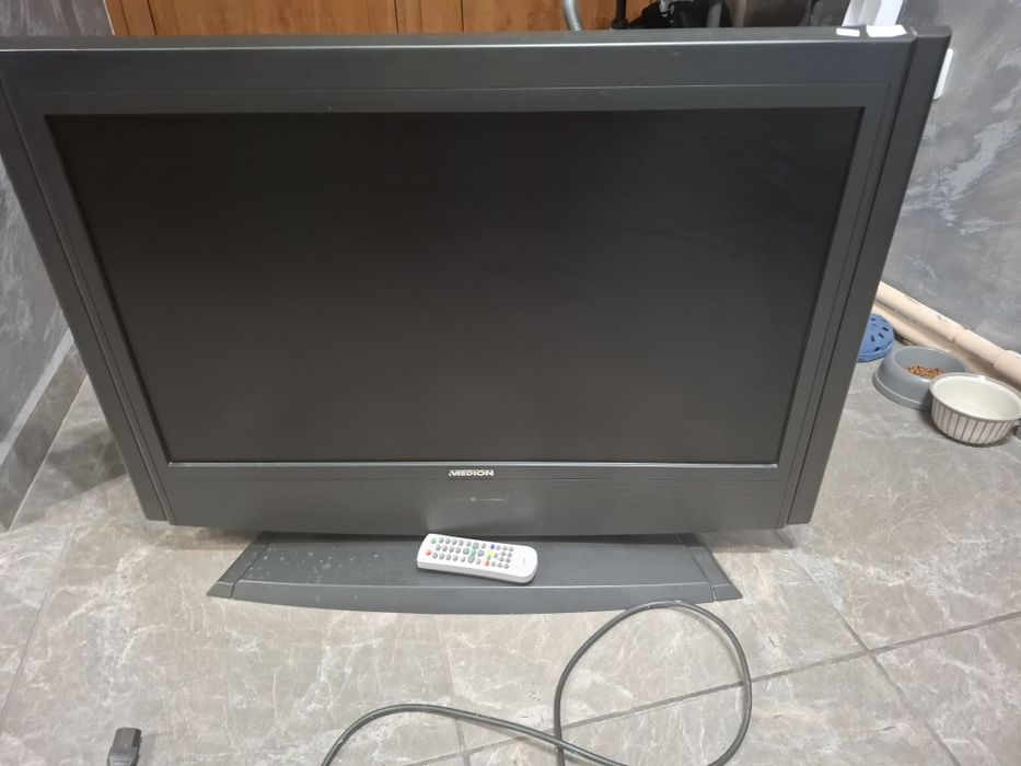 Телевизор 32 инча