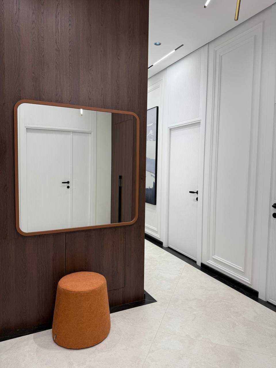 OYBEK 2-room on MIRABAD near Kosmonavtov metro station