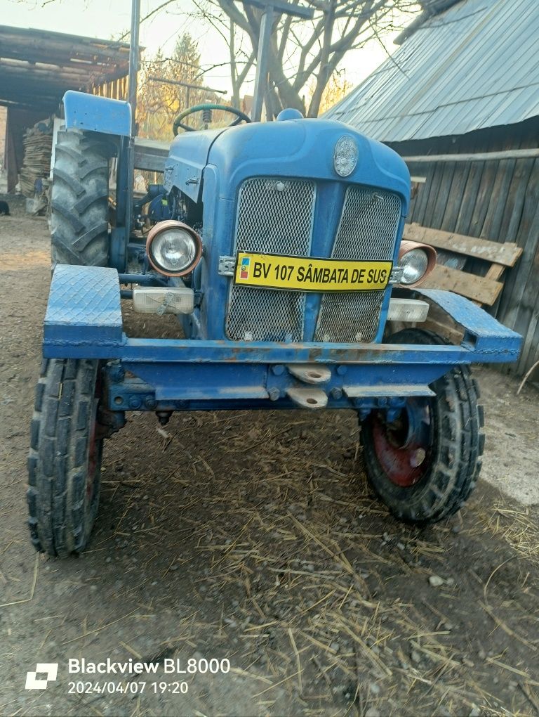 Tractor fordson 55 cai