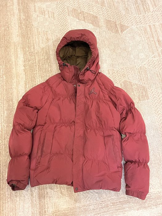 Продам куртку jordan