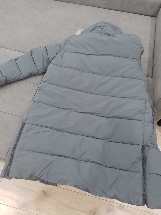 Продам КУРТКУ мужскую 50-52 размр