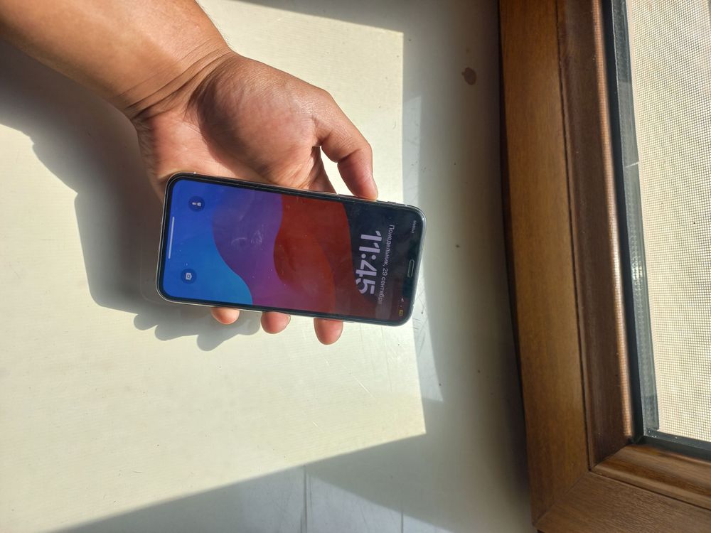 Iphone xs ideal xolatda