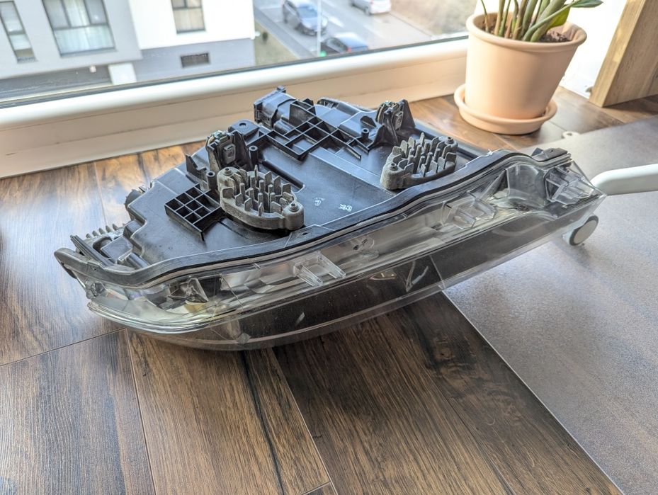 2018 Far STANGA full led adaptiv + Calculatoare BMW f30 2018 / 8738717