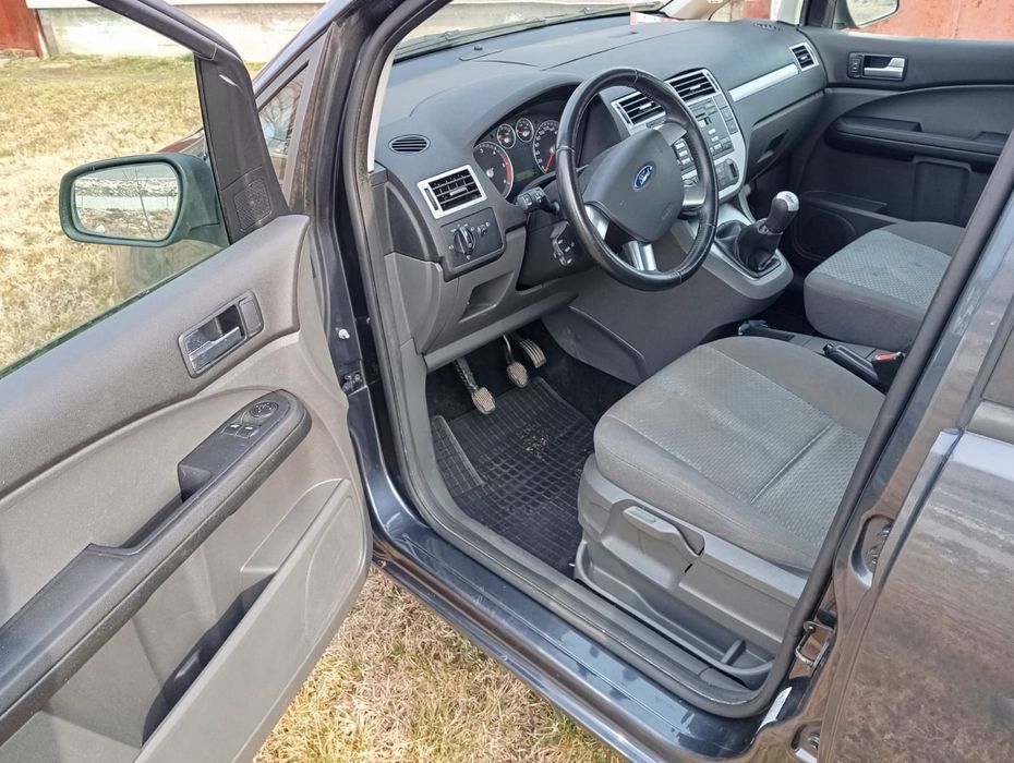 Vând Ford C-max  an 2007