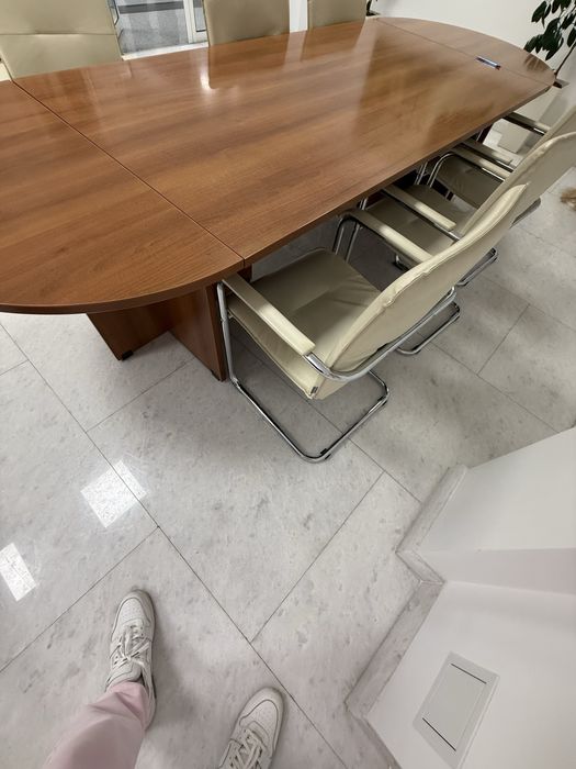 Маса със столове в отлично качество!