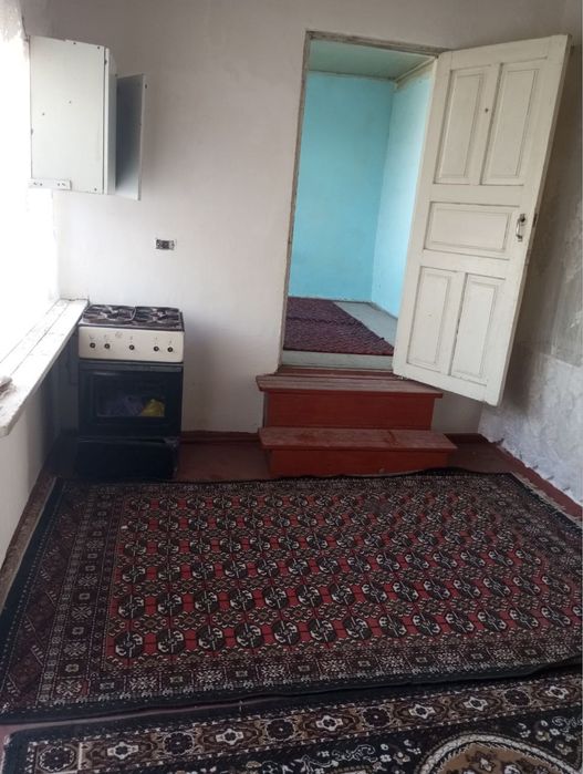 Hovlidagi uy ijaraga beriladi