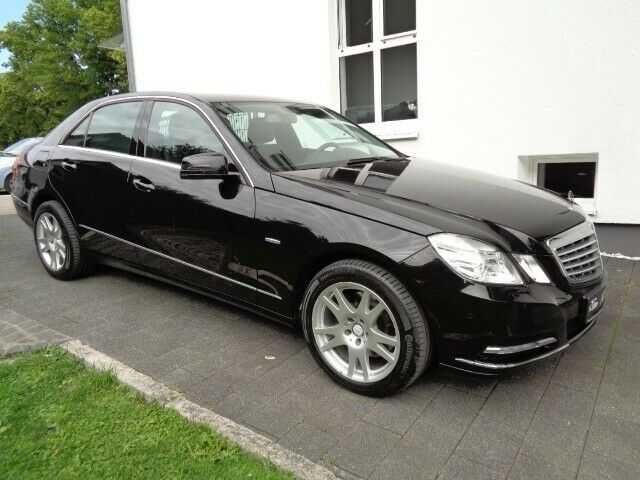 Dezmembrez / Piese auto Mercedes E  class W212