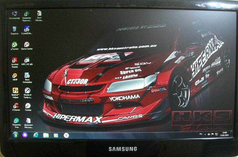 Продам компьютер Core i3. В комплекте монитор, мышка, клавиатура.