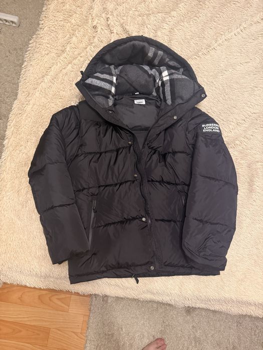 Куртка Burberry зимняя