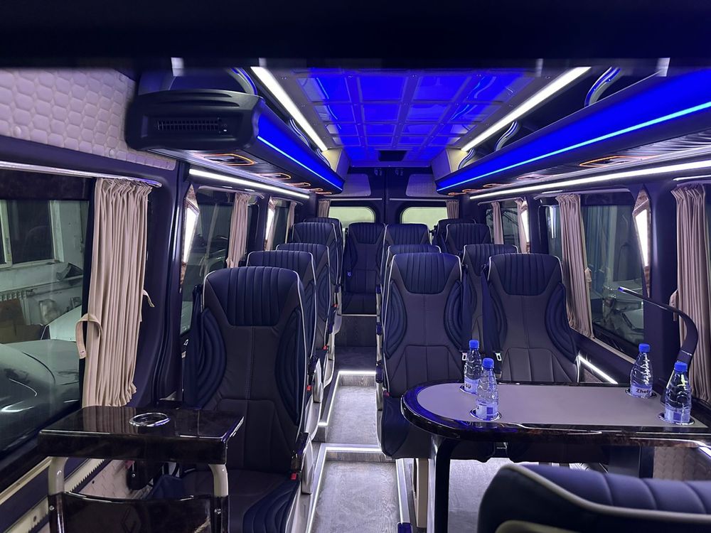 Аренда прокат минивэнов вип класса Мерседес V class Viano Vito Srinter
