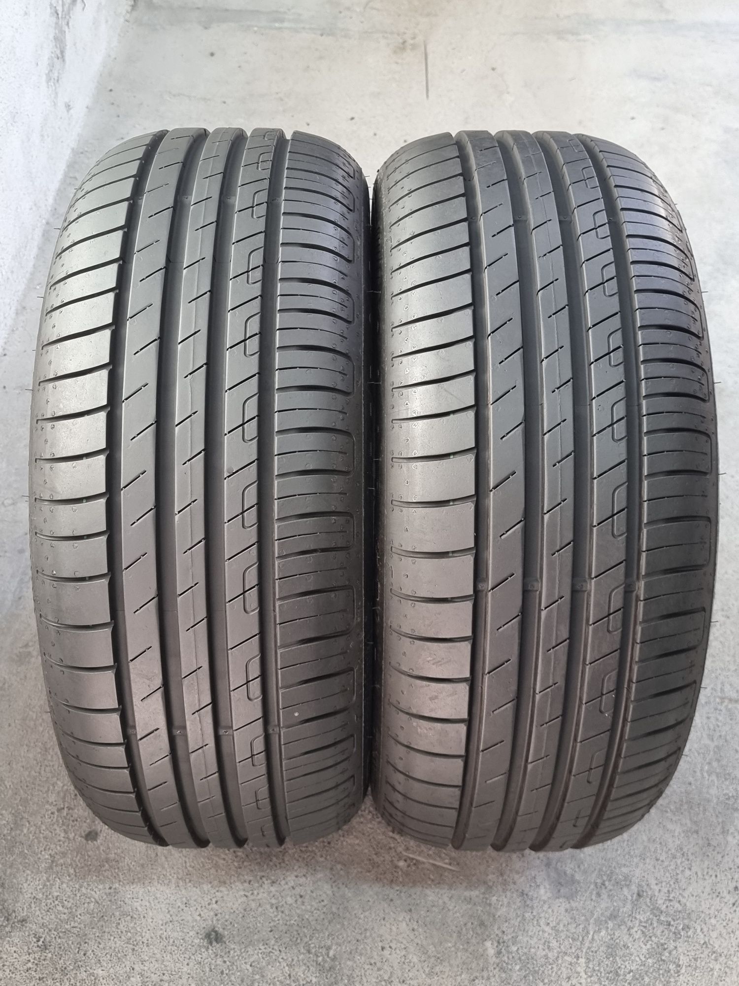 205/55/15 Goodyear 2Броя: 180лв 8.5мм като Нови