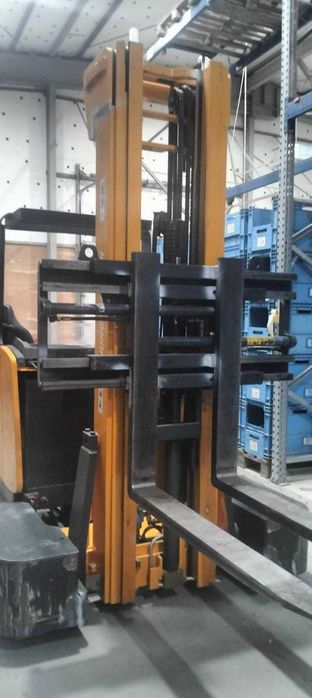 Jungheinrich ETV Q20 4-way reach-truck an 2005, 2.000 kg, 6.200 mm