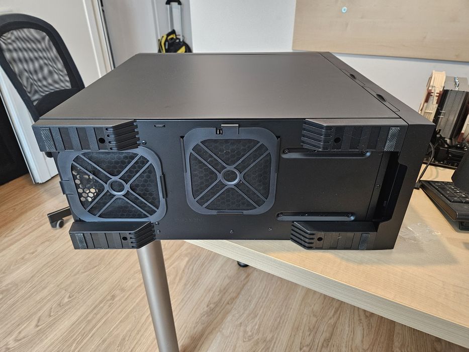 Carcasa Gamemax Titan Silent V2