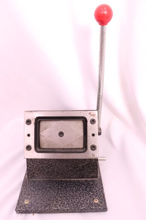 Резак для визиток