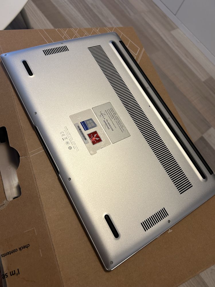 Laptop Huawei MateBook D15