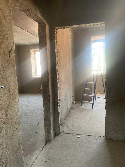 Продам черновую 1комн кв Батыс