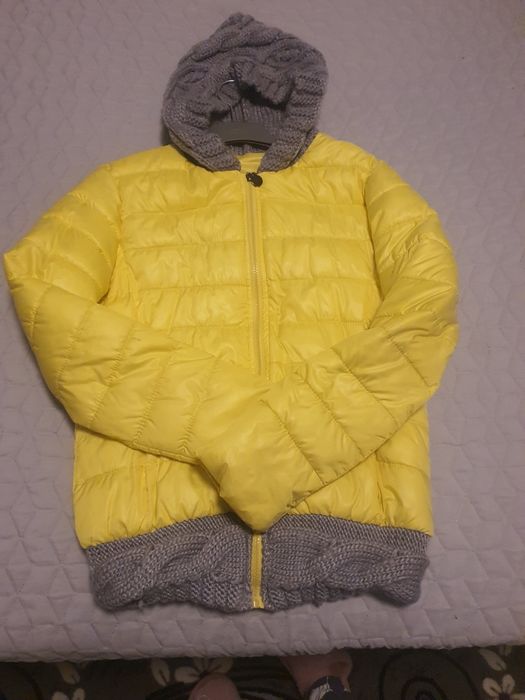 Зимна къса грейка в патешко жълто