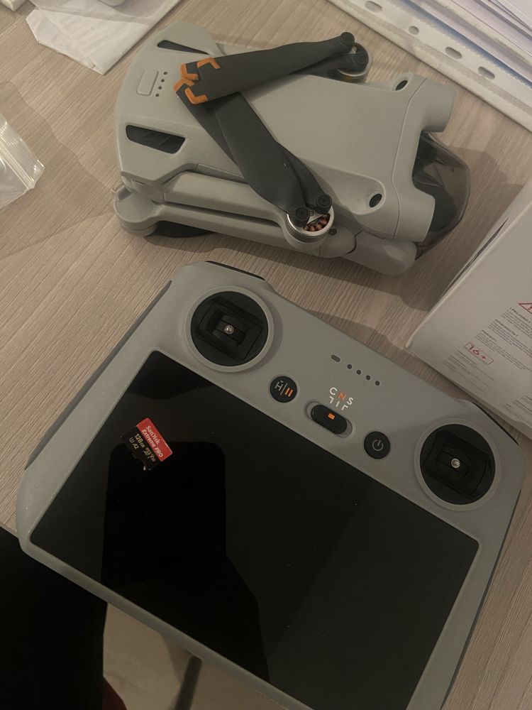 СРОЧНО продам DJI Mini 3 Pro