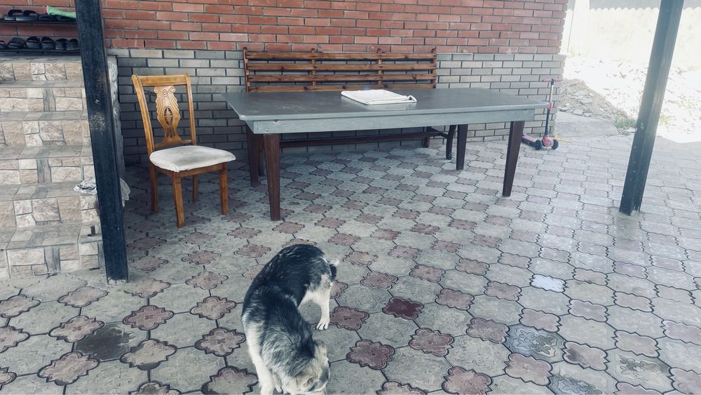 Стол,жағдайы өте жақсы
