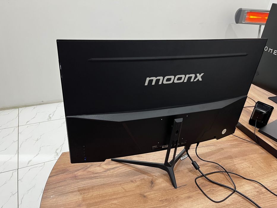 Moonx 32 мониторы Curved 165 Герц 9 Штук