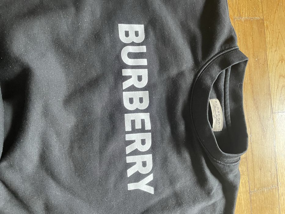 Bluza burberry marime s(m)