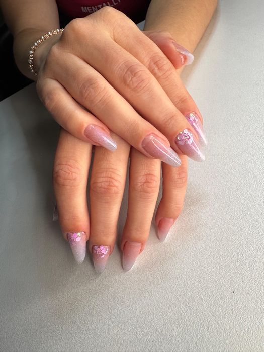 Manichiura - Gel/Semipermanent/Constructie  - Preturi accesibile!