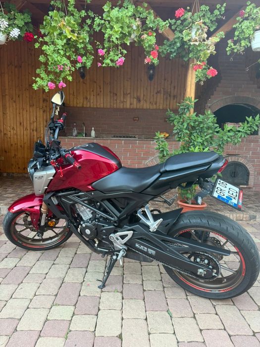 Honda     CB125R