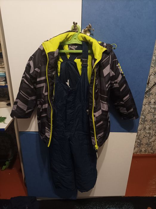 Комбинезон фирменный