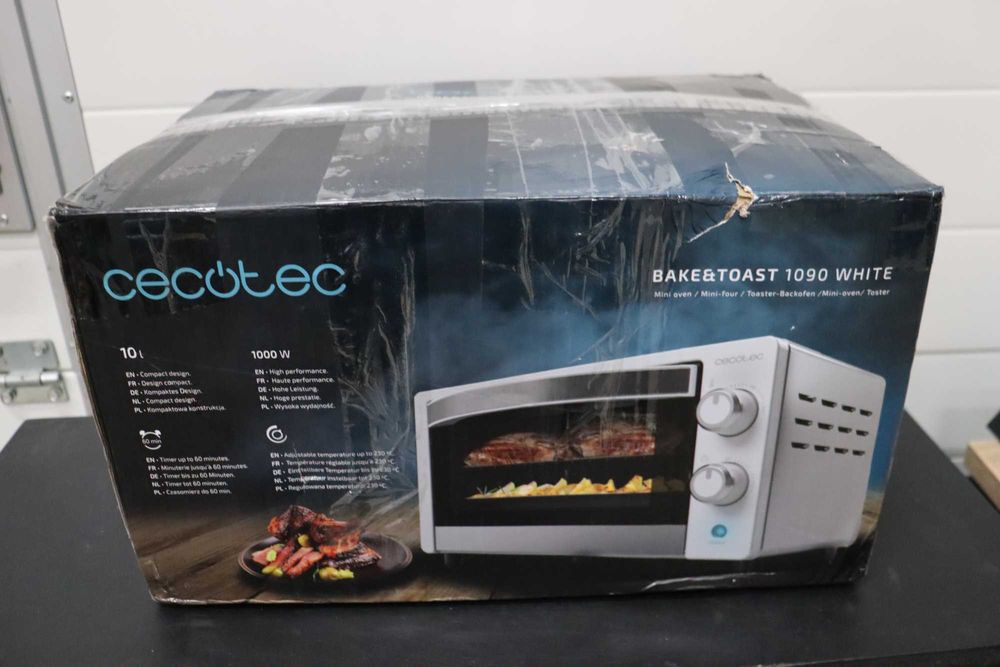 Cecotec Bake&Toast 1090 10L 1000W 60min, Рег. температура, лек ДЕФЕКТ