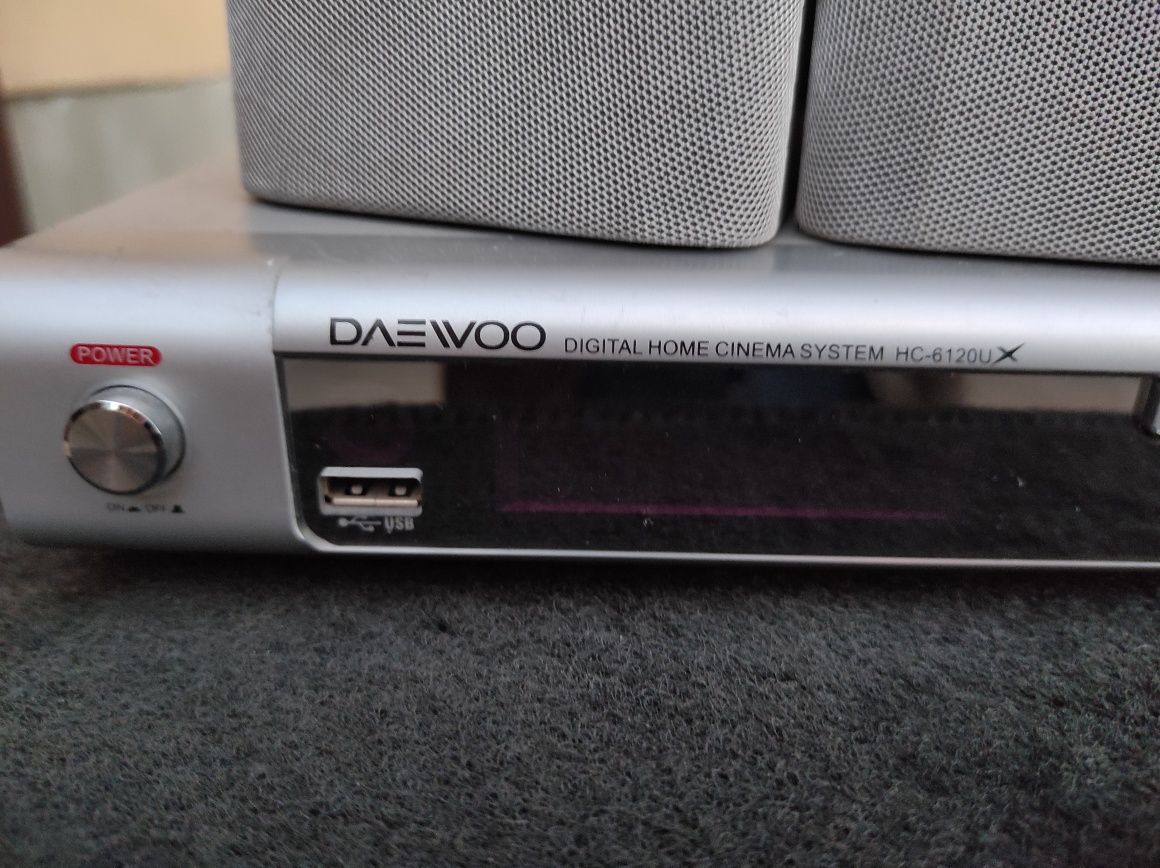 Home Theater Daewoo HC 6120UX