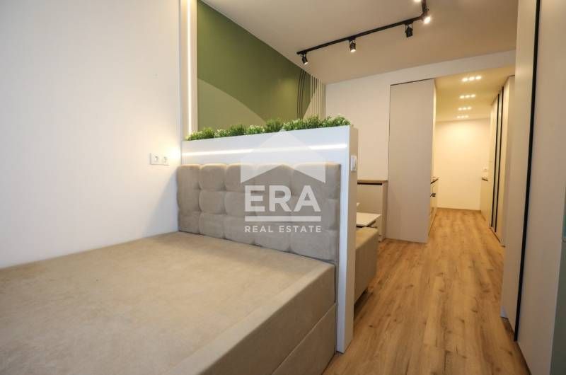 Продава се Тристаен апартамент в София, Център - 104 кв.м за 3222 €/кв.м - Снимка #4