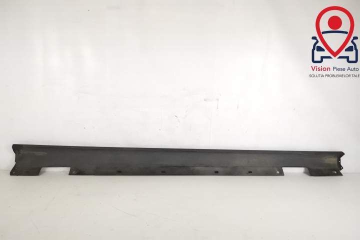 Ornament Prag Stanga Original In Stare Buna Mercedes-Benz  C-Class  W2