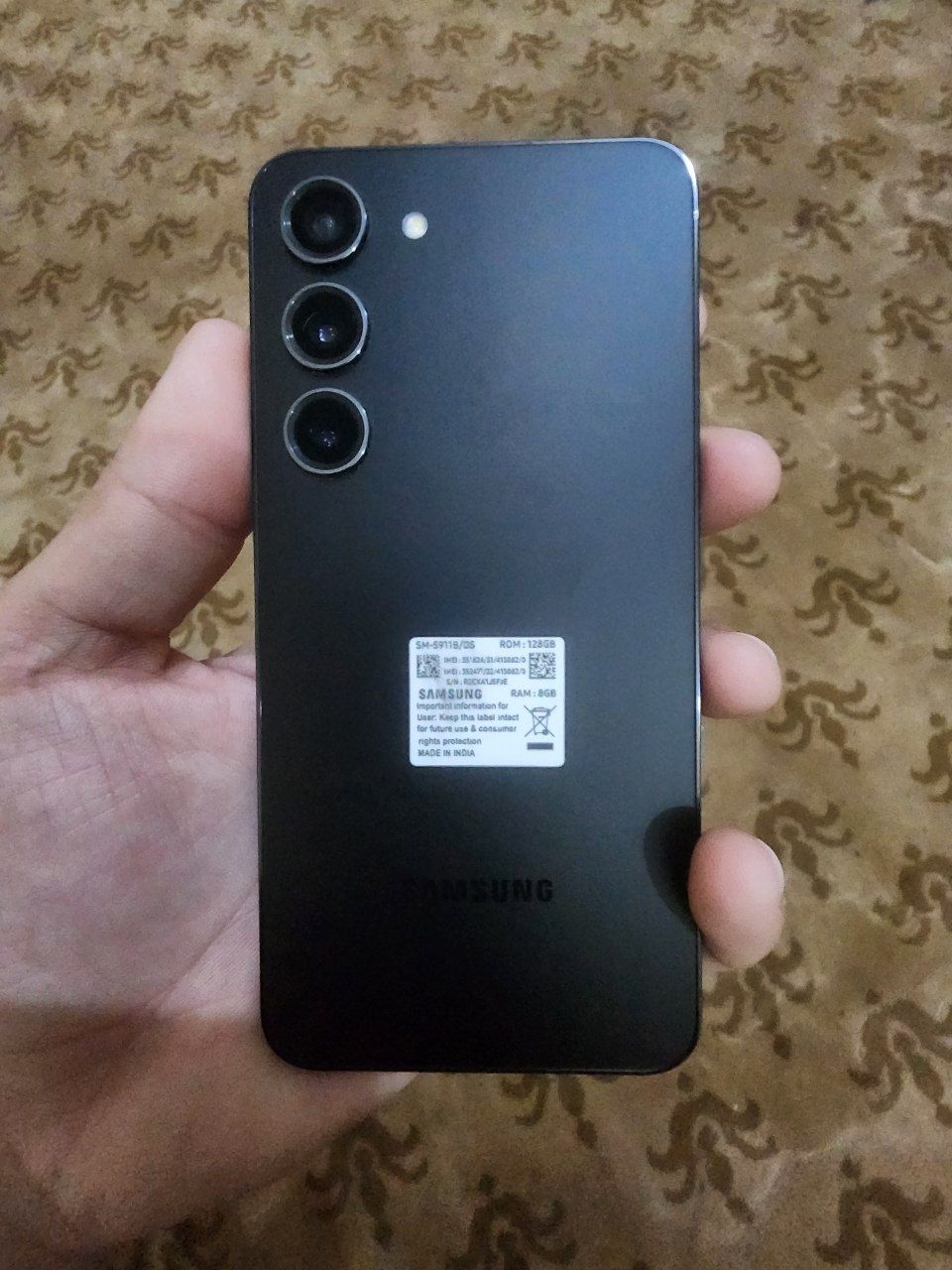 Samsung s 23 sotiladi.
