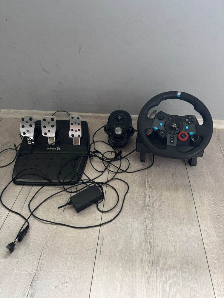 Gaming волан Logitech G29 с шифтър и педали