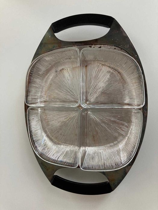 tava servire sos, aperitiv  argintata veche masa gradina terasa  WMF