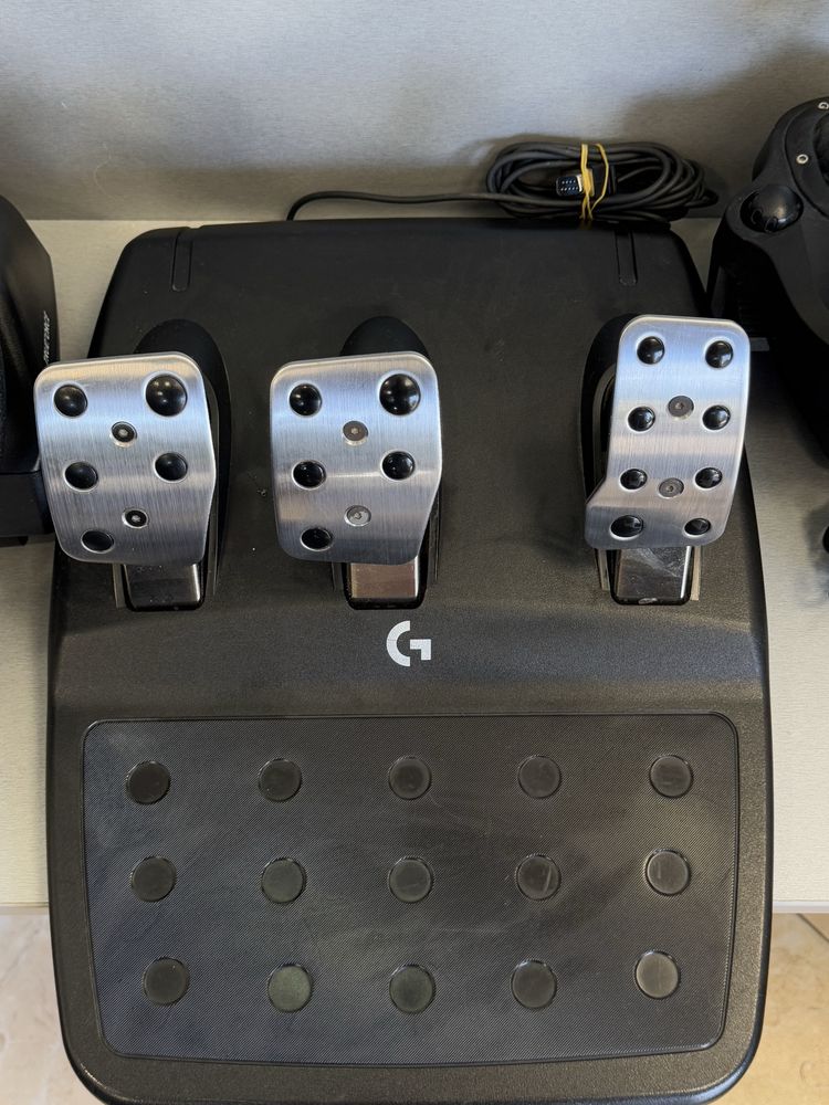 Продавам Logitech G923 RACING