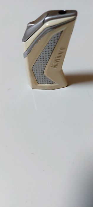 Brichetă  cu inscripție Marlboro