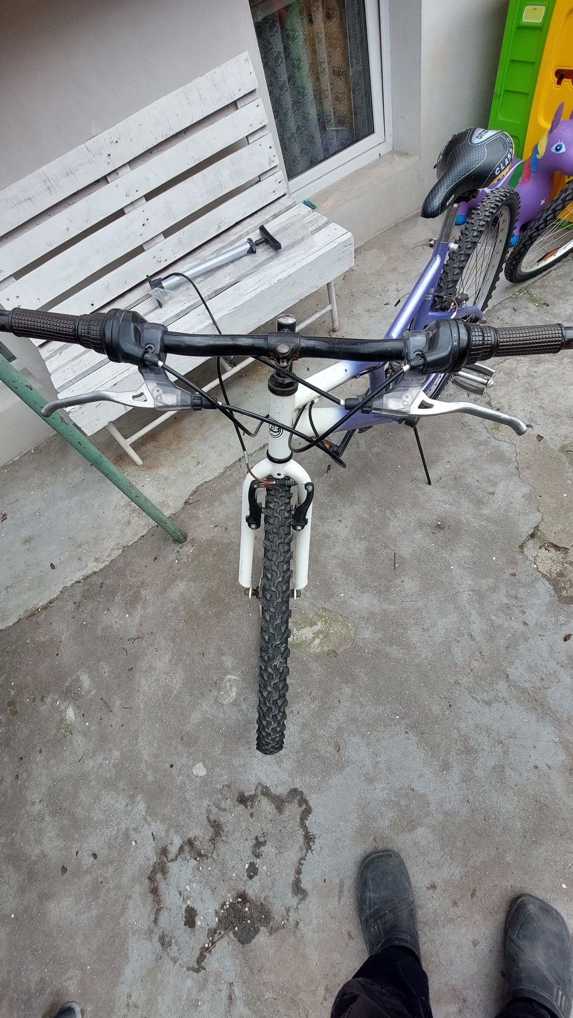 2 бр Велосипеди, изрядни
