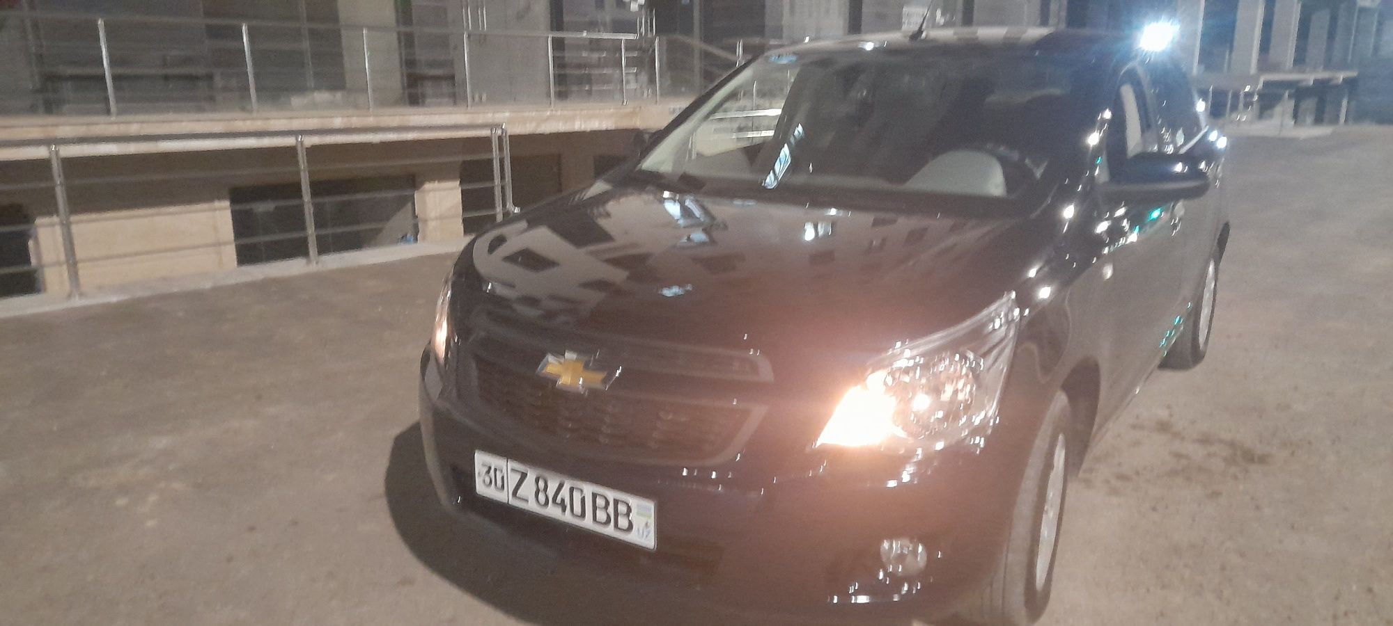 Автомобиль легко