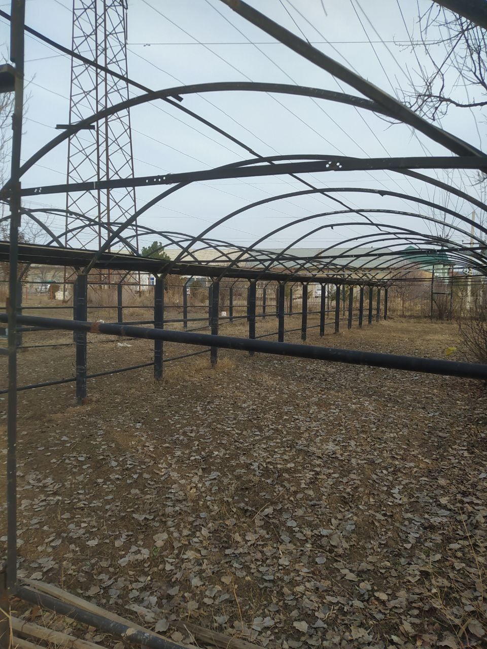 Продается конструкций парник с катёлним батареи