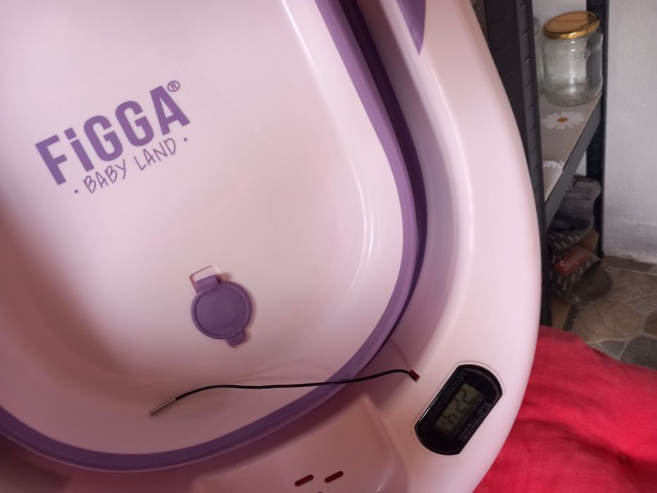 Cadița bebe cu termometru