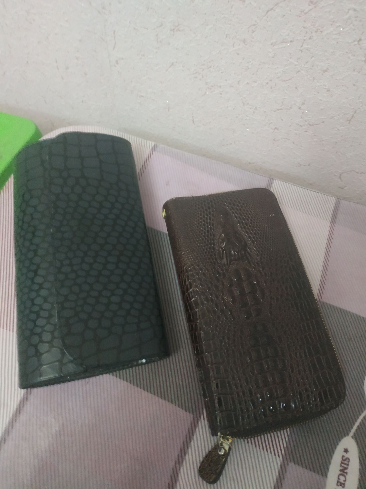 Клатчлар.2 та. Клатчи.2 шт.