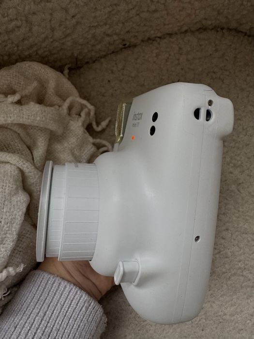 Инстантен фотоапарат Fujifilm Instax mini 11