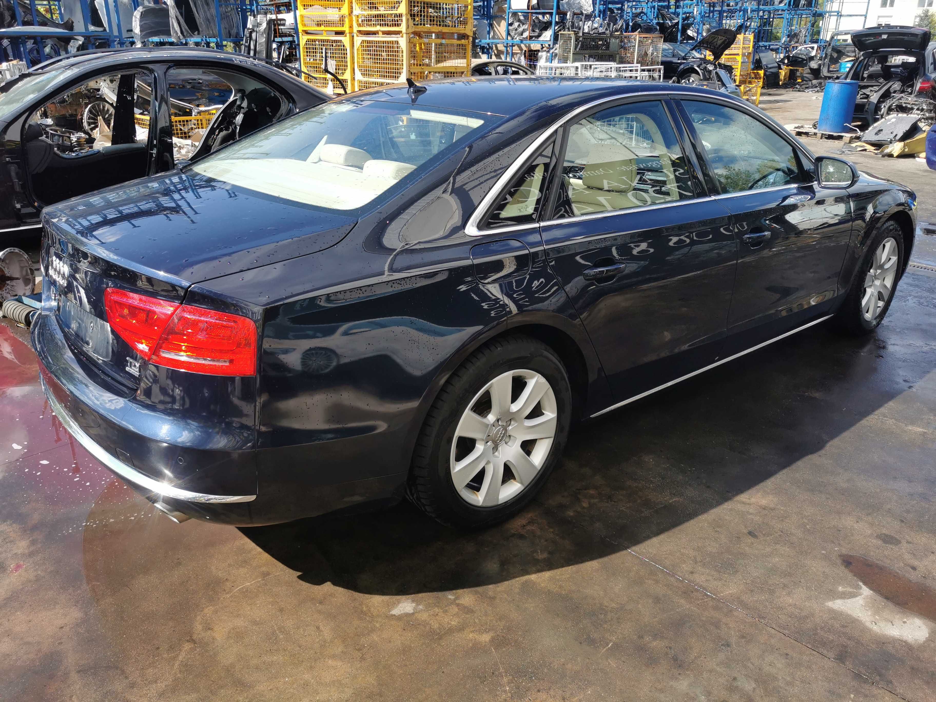 Dezmembrez audi a8 4h/bara fata a8 4h/stop a8 4h/capota a8 4h/interior